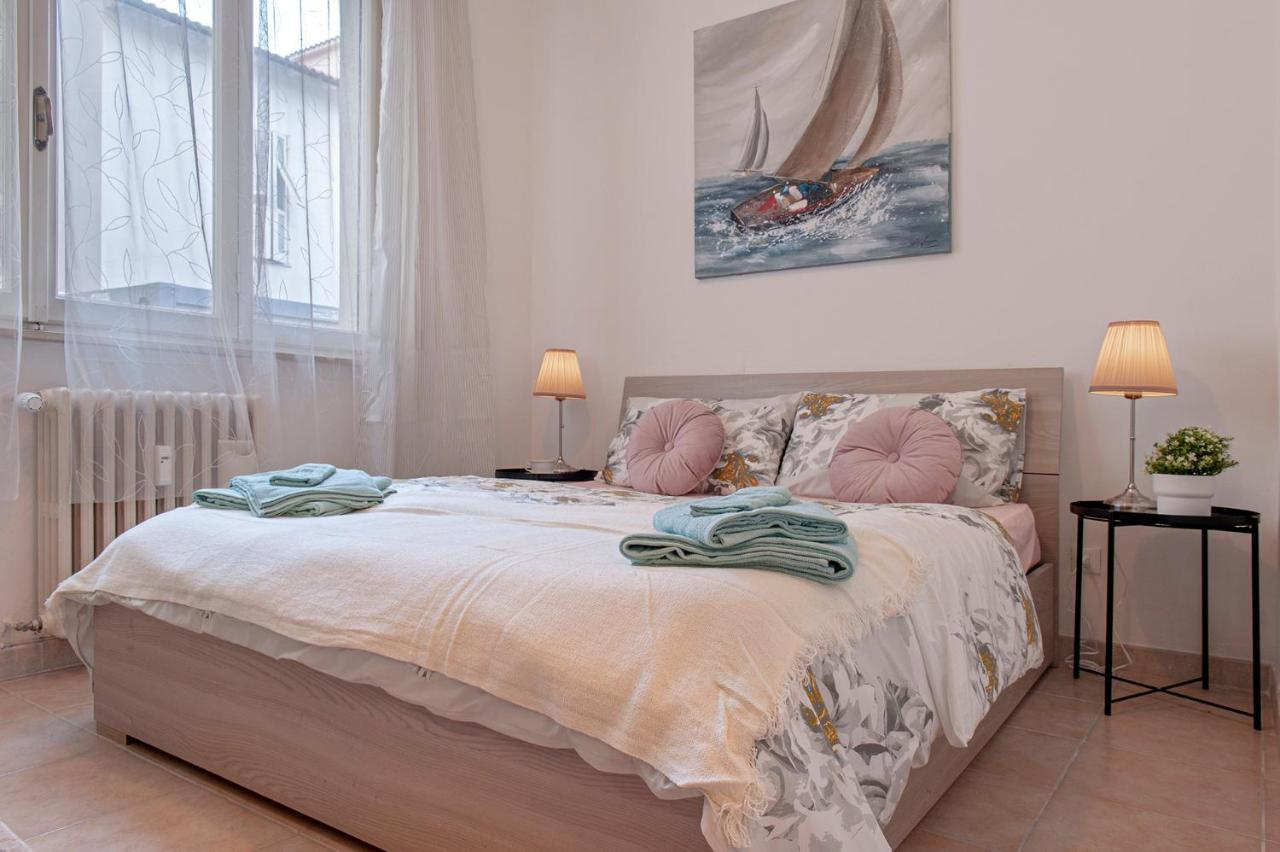 L'Angolo Di Grace Appartement Livorno Buitenkant foto